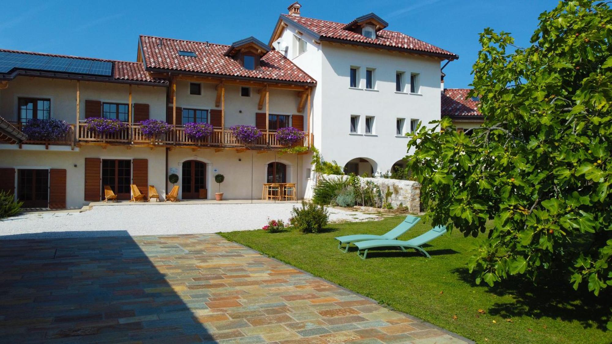 Corte Varola B&B Zia Marisa Belluno Exterior photo